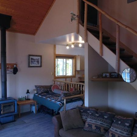 Yellow Dog Lodge, Inc. Yellowknife Esterno foto