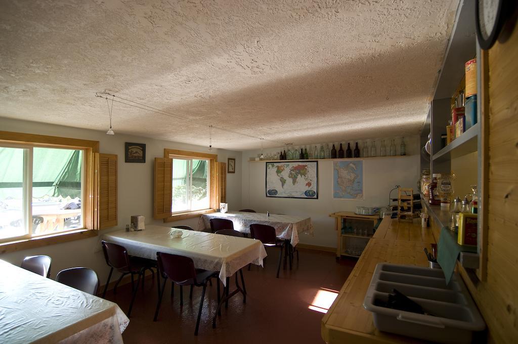Yellow Dog Lodge, Inc. Yellowknife Esterno foto
