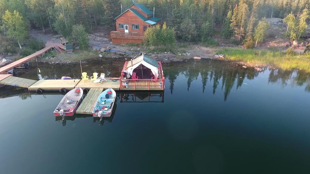 Yellow Dog Lodge, Inc. Yellowknife Esterno foto