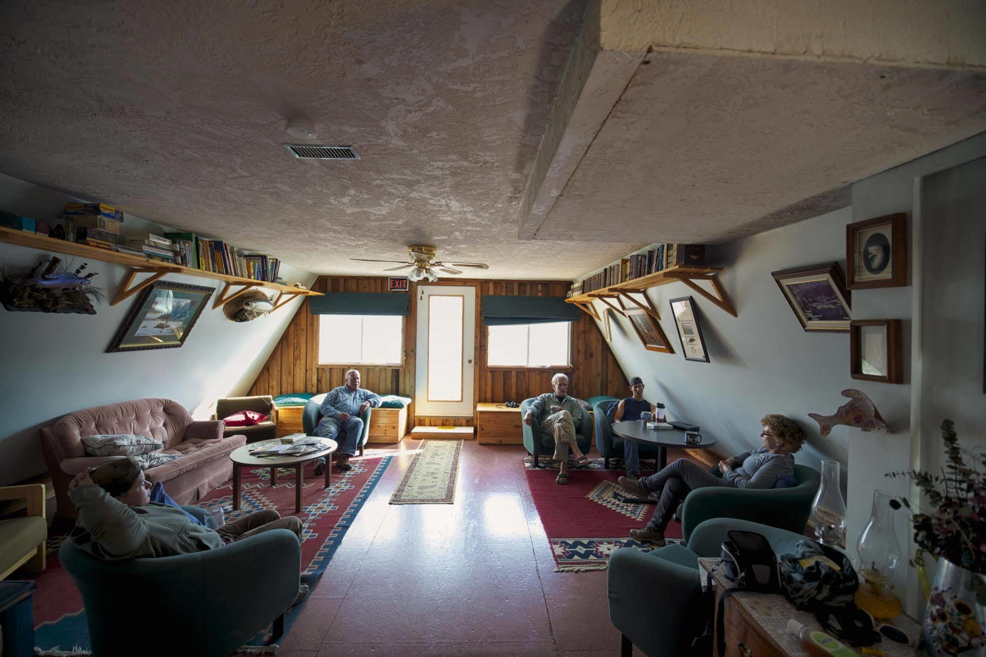 Yellow Dog Lodge, Inc. Yellowknife Esterno foto