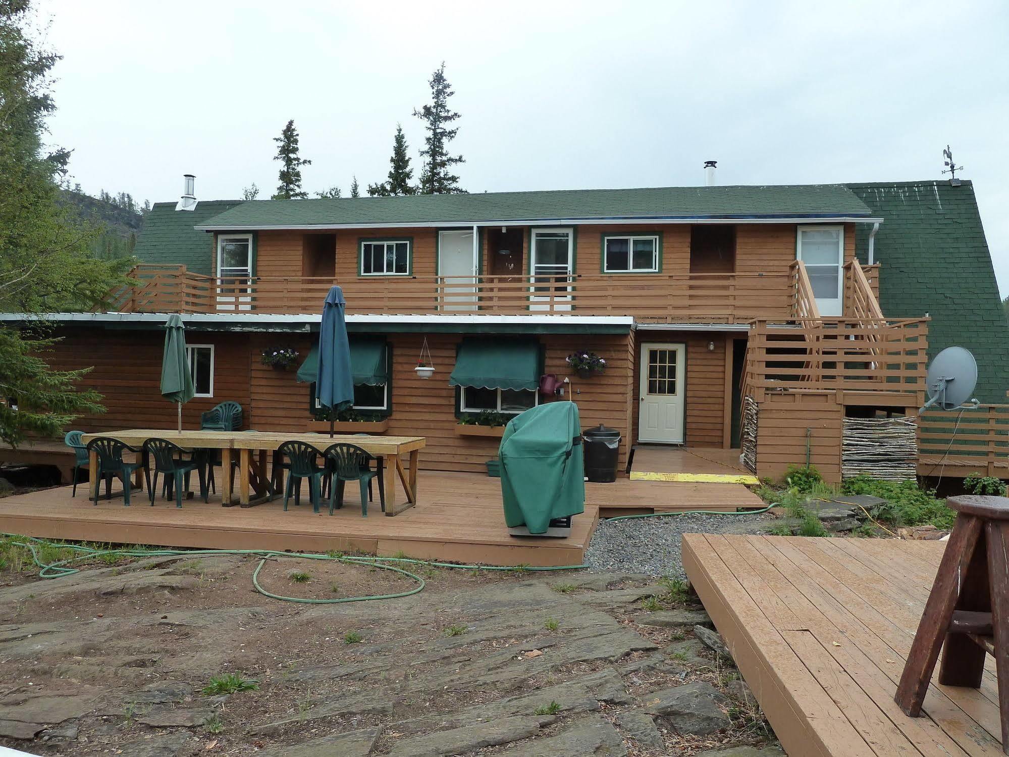Yellow Dog Lodge, Inc. Yellowknife Esterno foto