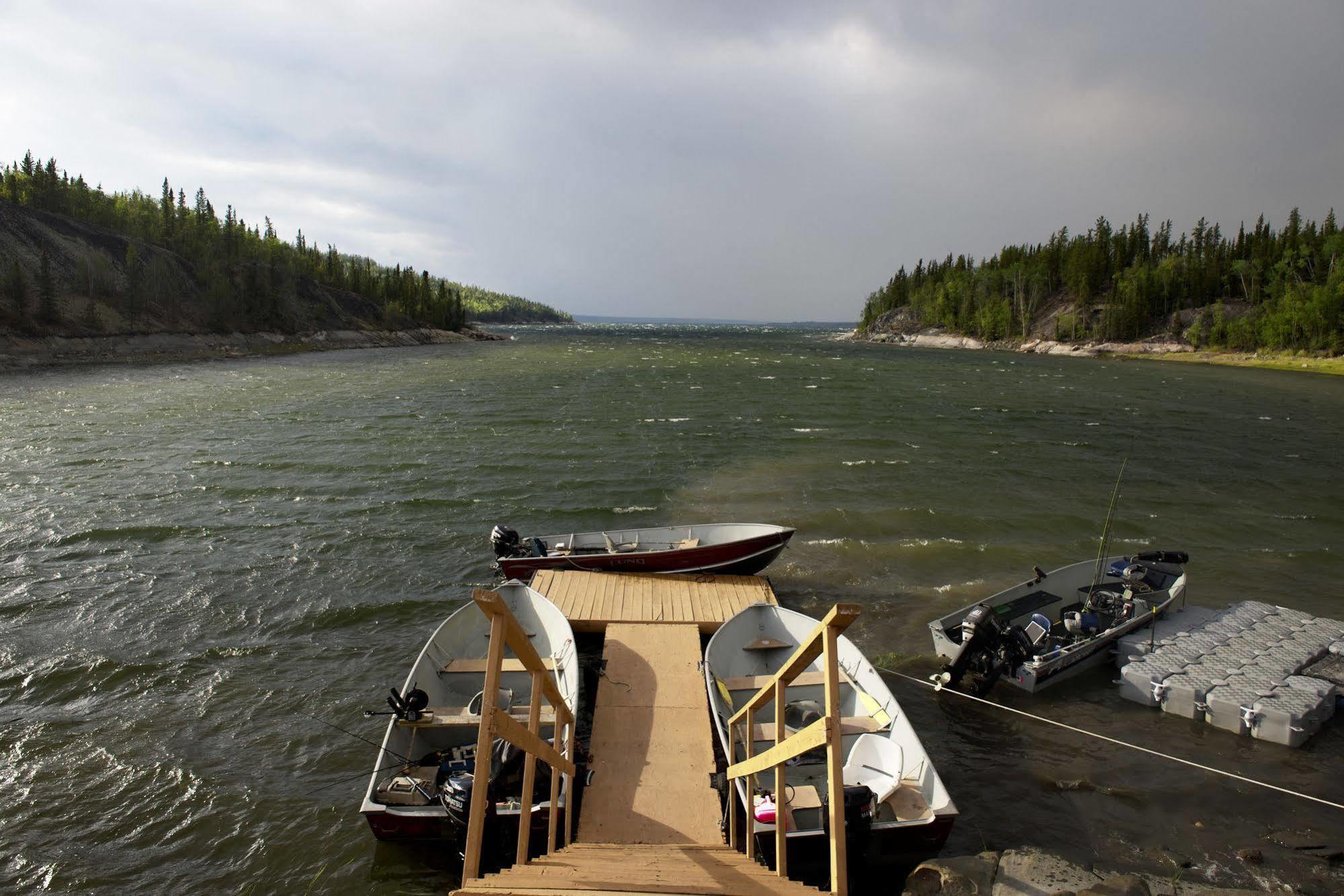 Yellow Dog Lodge, Inc. Yellowknife Esterno foto